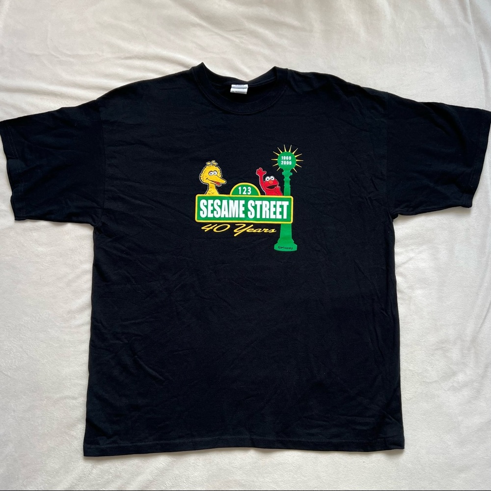 2009 Sesame Street 40 Years Anniversary Black Tshirt